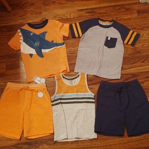 Little boys matchings set. Size 4T. Carter's